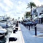 Amplio Y Luminoso En Puerto Banus Апартаменты *