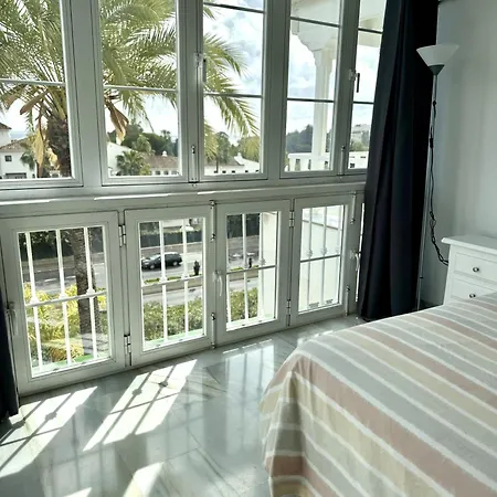 Apartmán Amplio Y Luminoso En Puerto Banus *